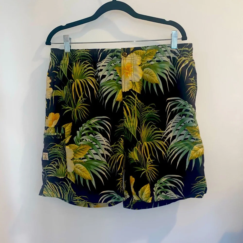 Tommy Bahama Board Shorts, sz Medium